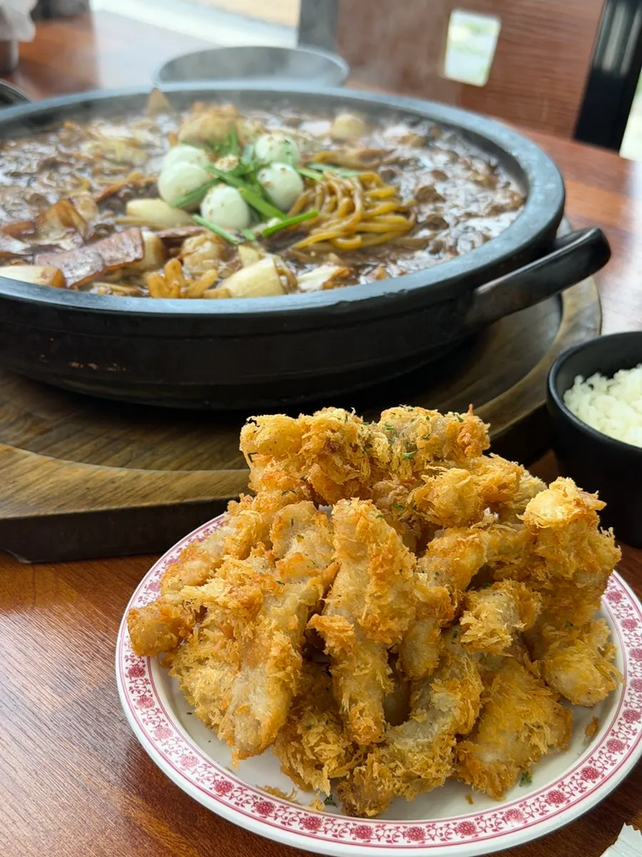 돌짜장 아래쪽 누룽지