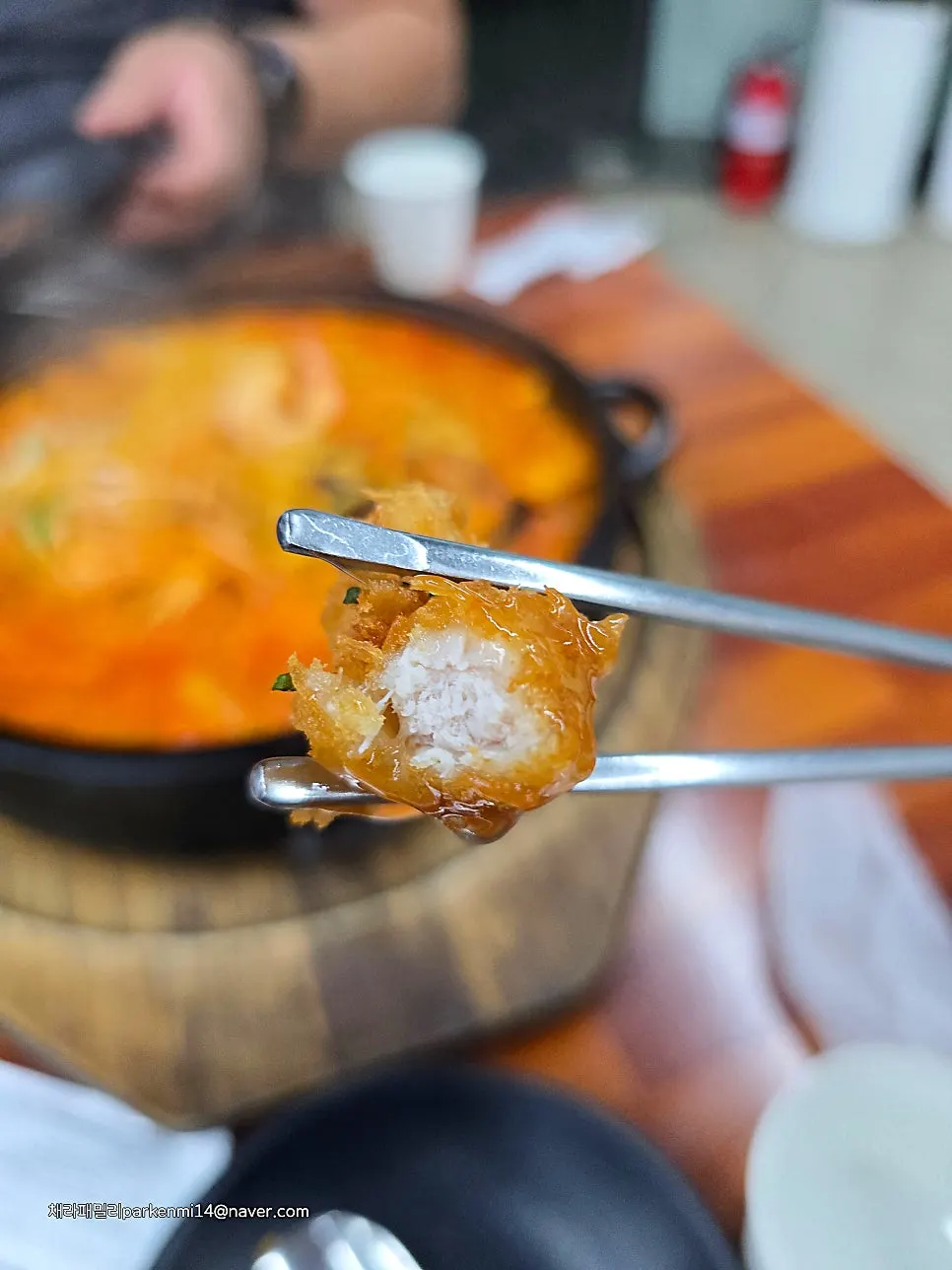 Mini tangsuyuk served with noodle dishes
