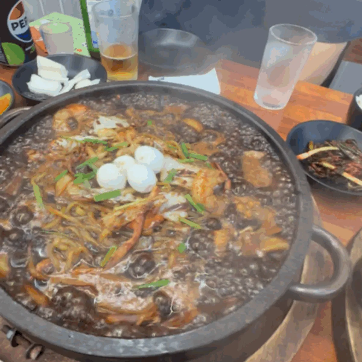 Medium dol jjamppong bubbling on the stone plate