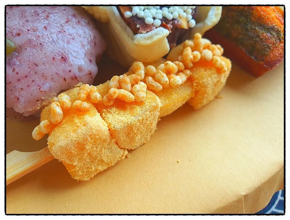 Injeolmi rice cake skewer dessert