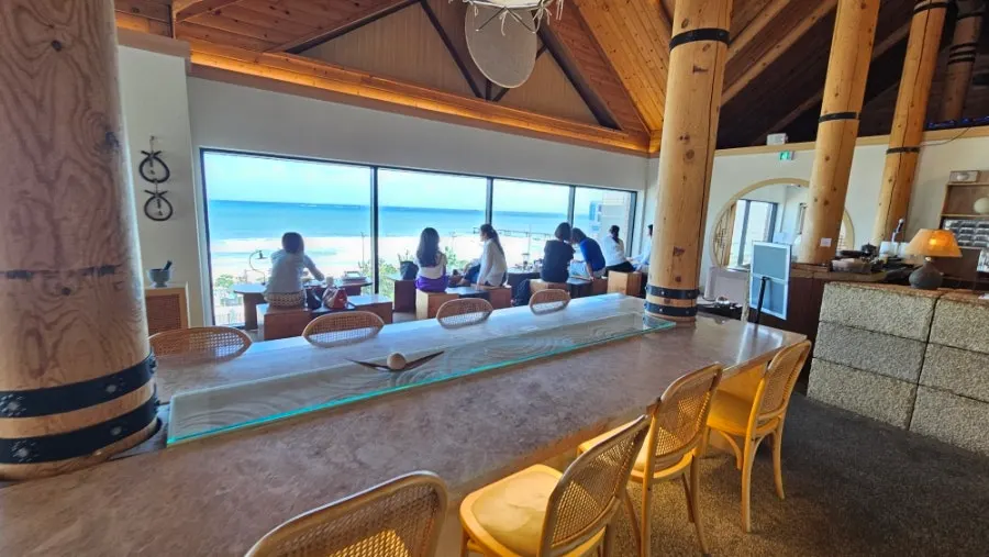 Interior atmosphere of Suwolgyeonghwa