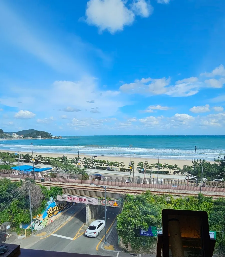 Songjeong ocean view through the floor-to-ceiling window