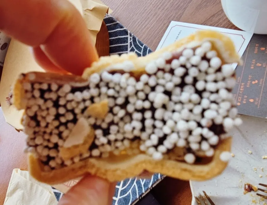 Whole red bean butter monaka dessert