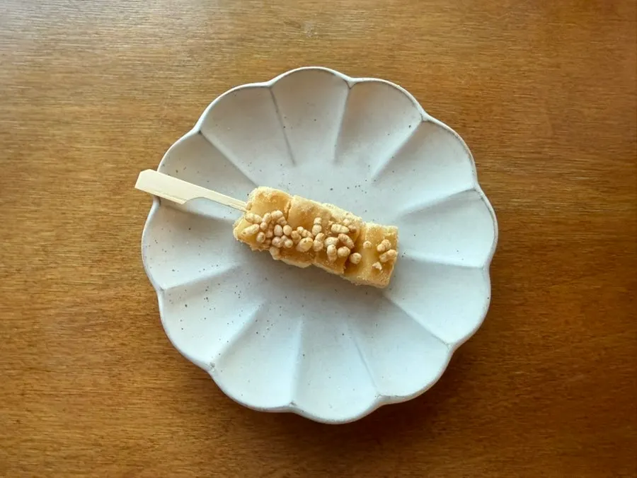 Whole red bean ang-butter monaka and injeolmi