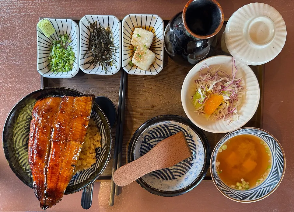 점보 우나쥬 한상 차림