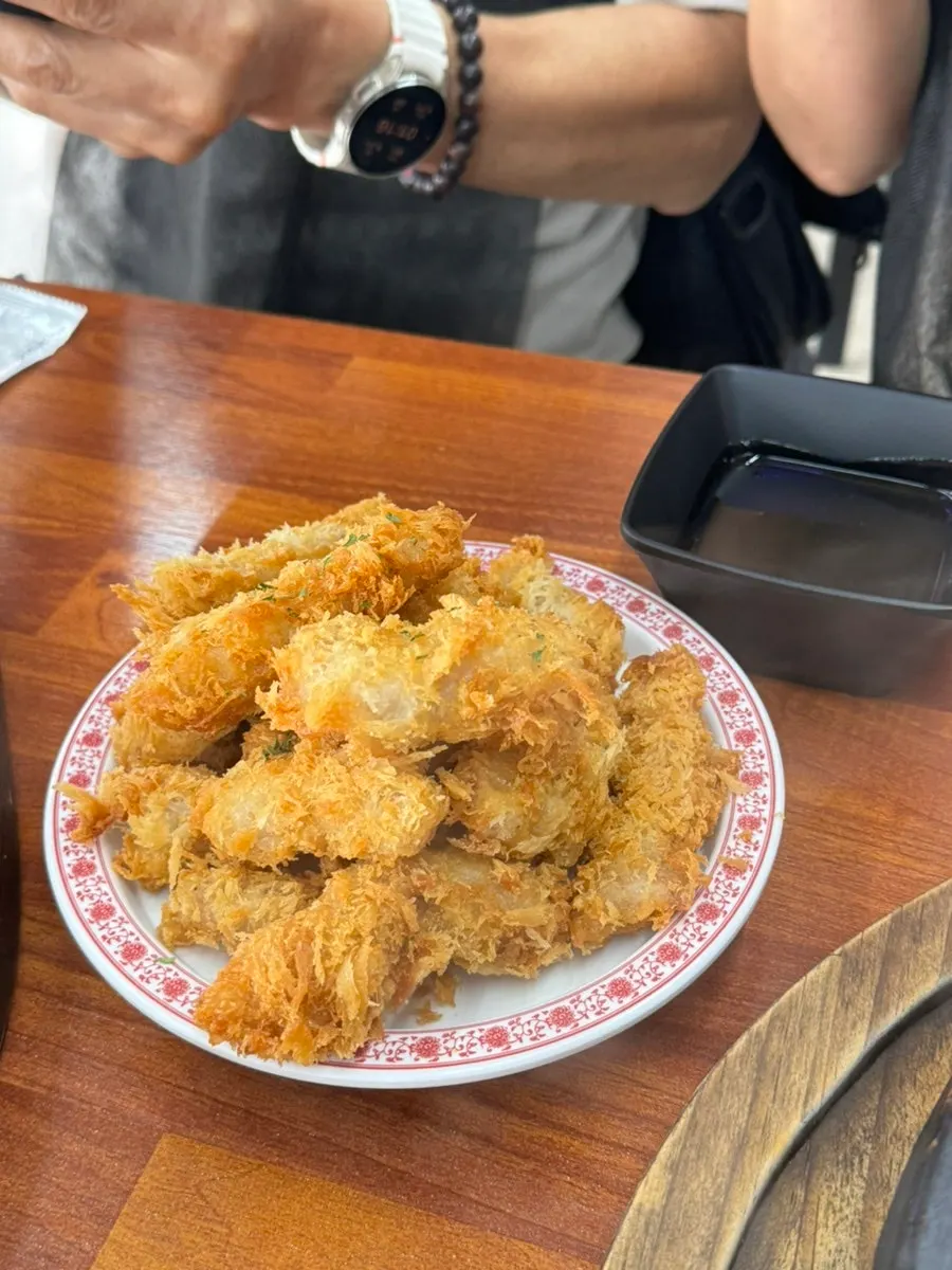 통오징어가 들어간 돌짬뽕