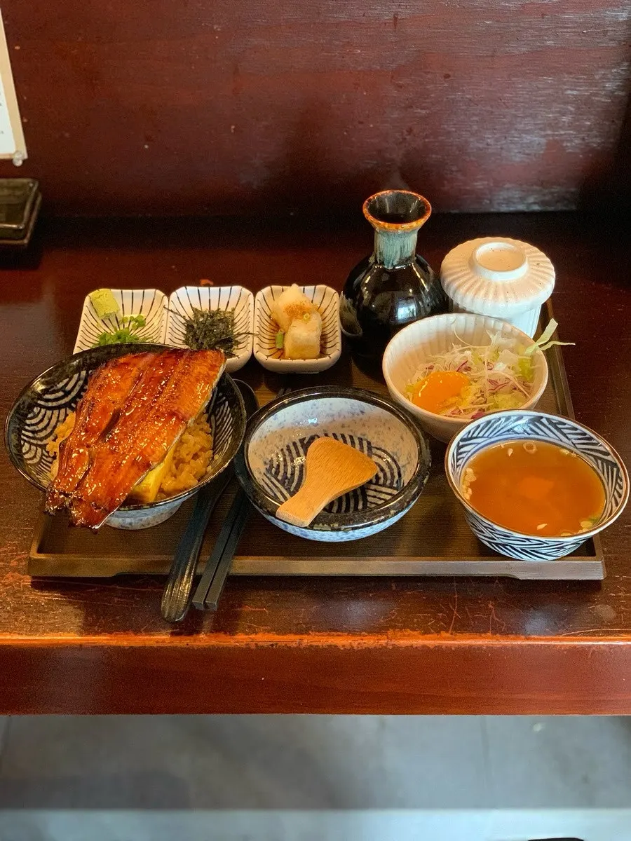 점보 우나쥬 한 상 차림