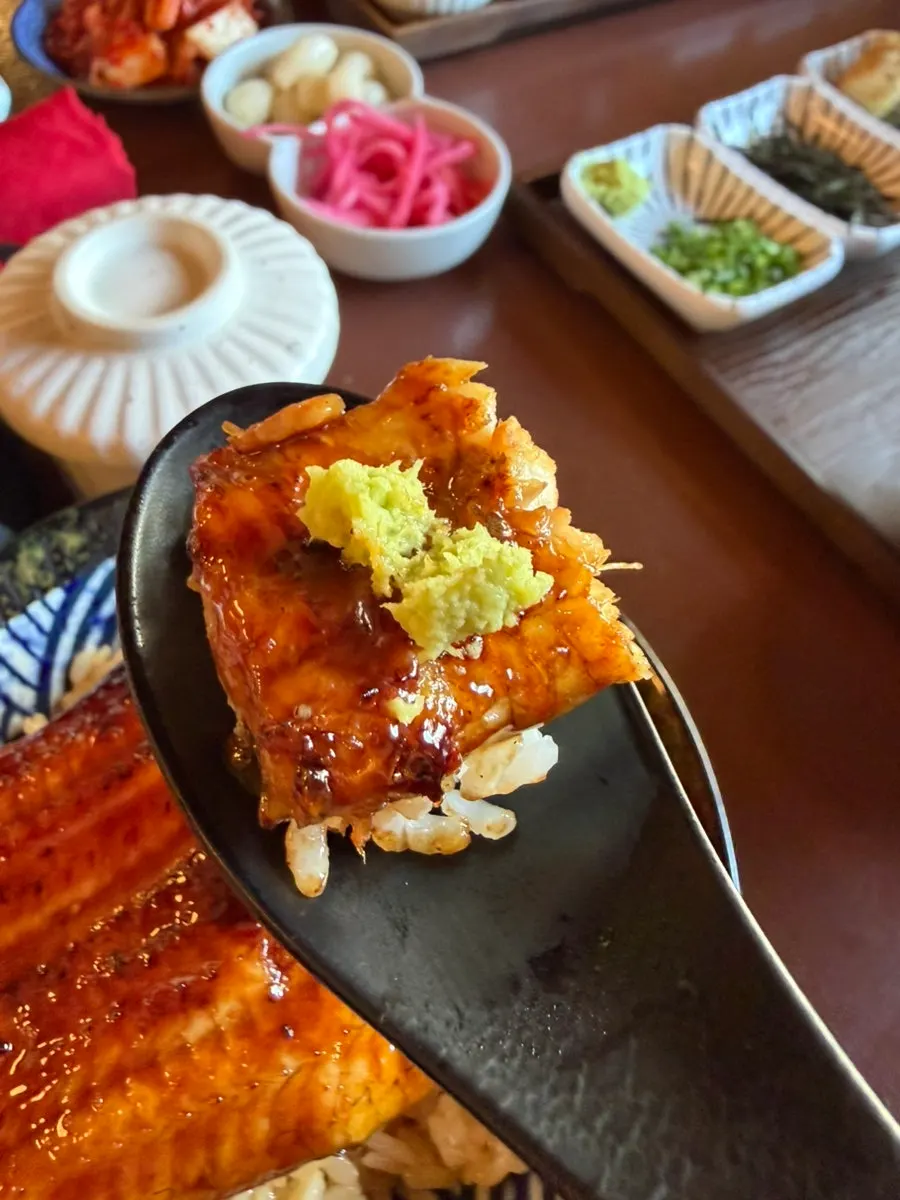 오차즈케 육수를 부은 그릇