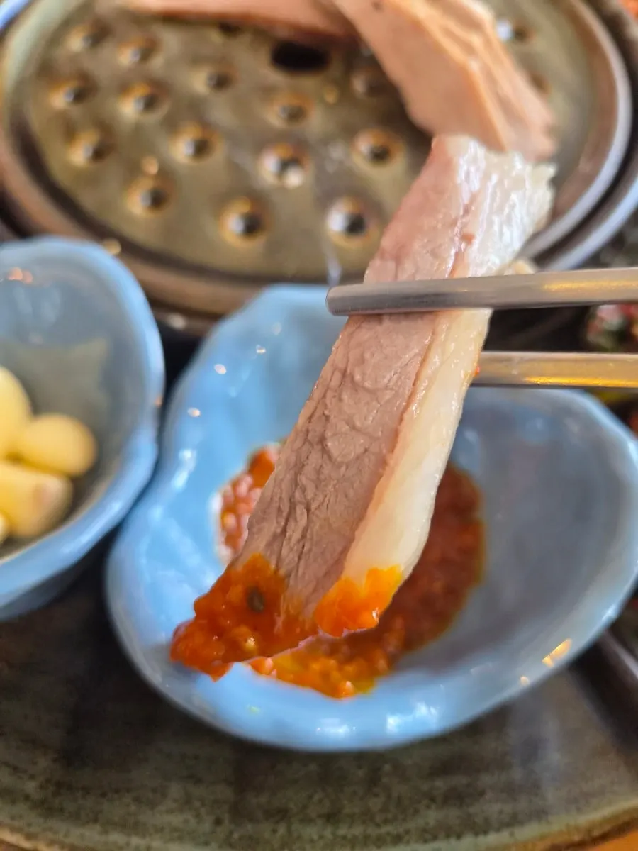 Hinoki steam vegetables served with sauce