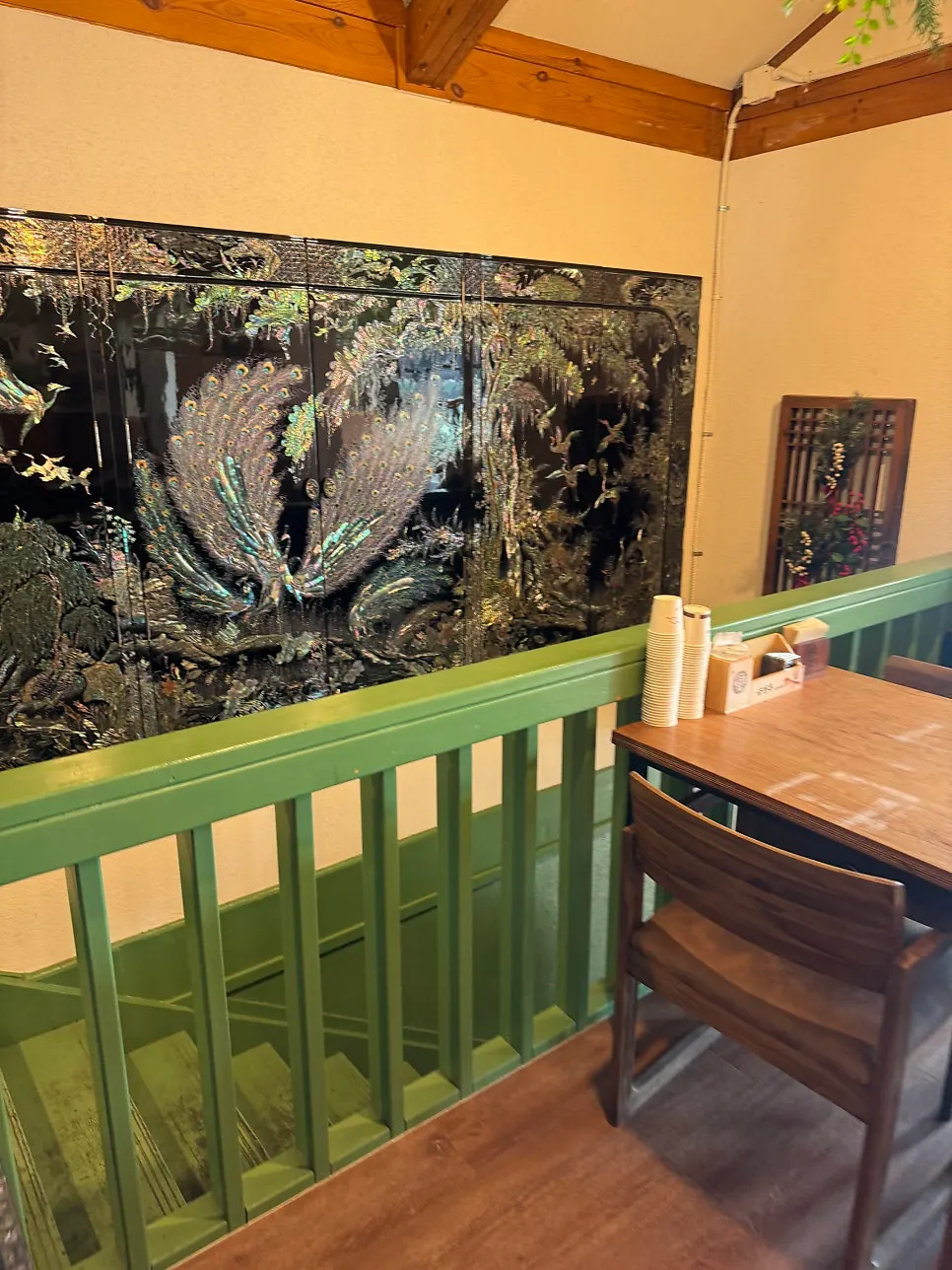 Songjeongok's hanok-style dining space