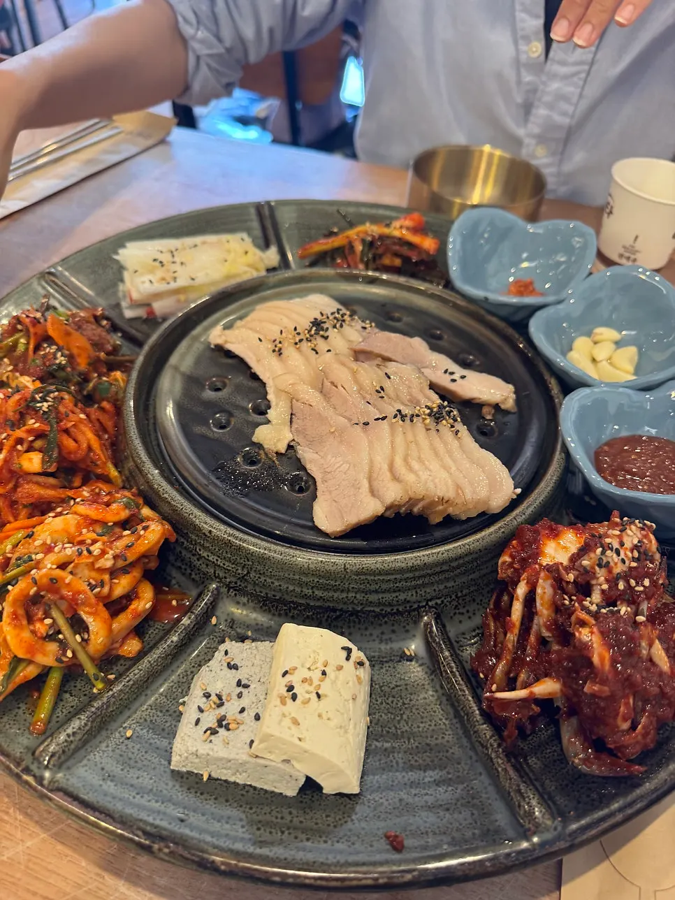 Table setting for two servings of the abalone pot rice set