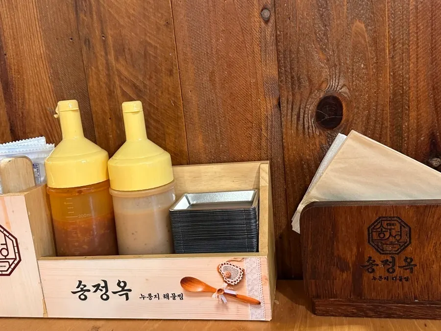 유아의자가 마련된 매장 좌석