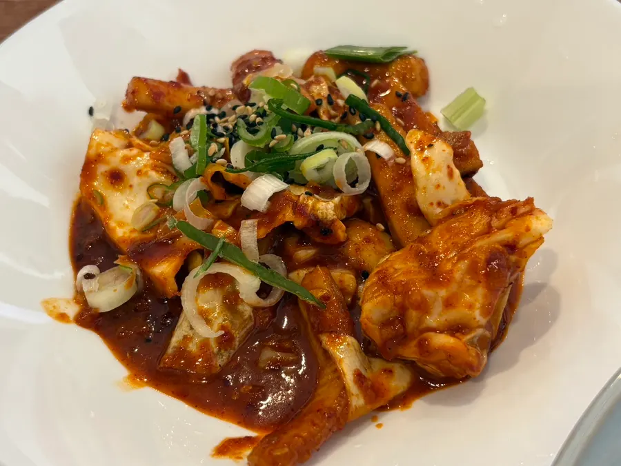 Songjeongok's richly seasoned stir-fried squid
