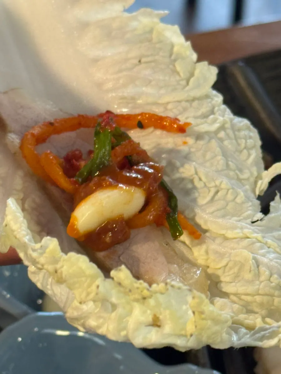 Abalone pot rice with seafood-broth scorched rice
