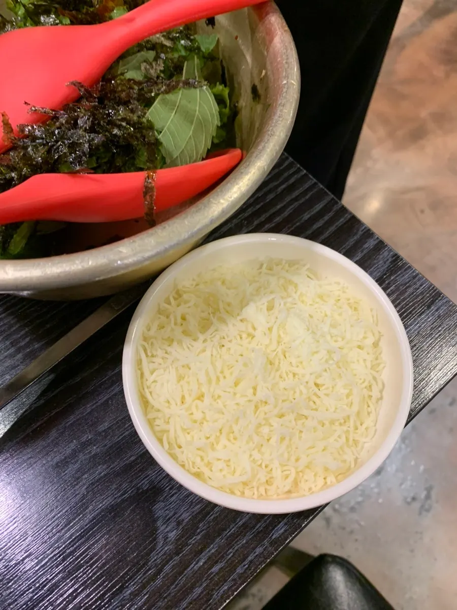 치즈볶음밥과 함께 나온 눈꽃치즈