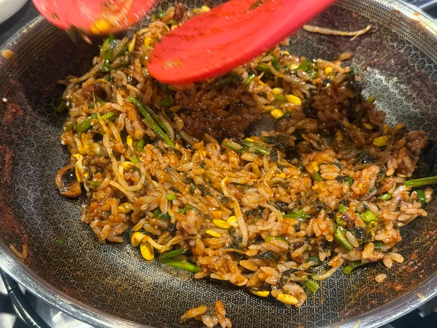 Chảo bạch tuộc xào đã ăn được một phần