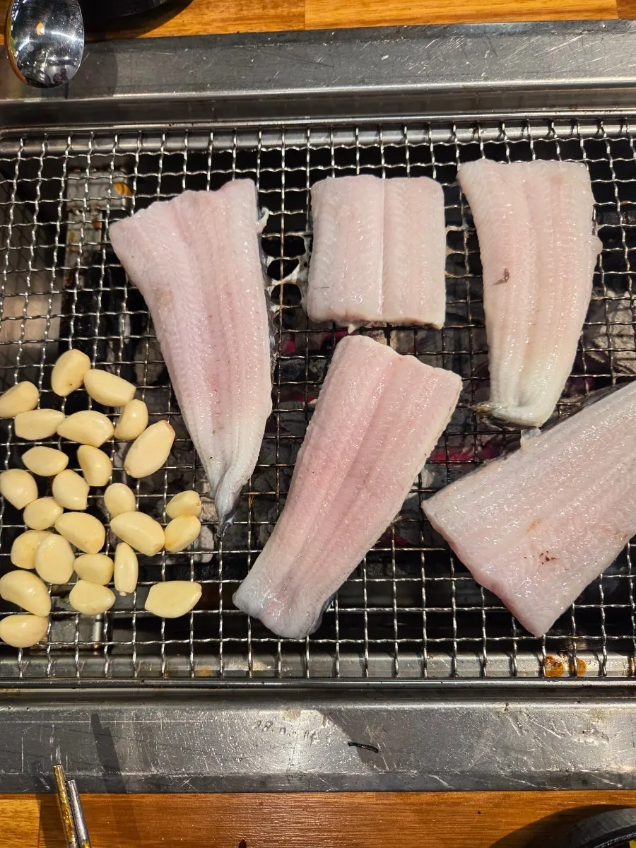 Eel grilling to golden brown