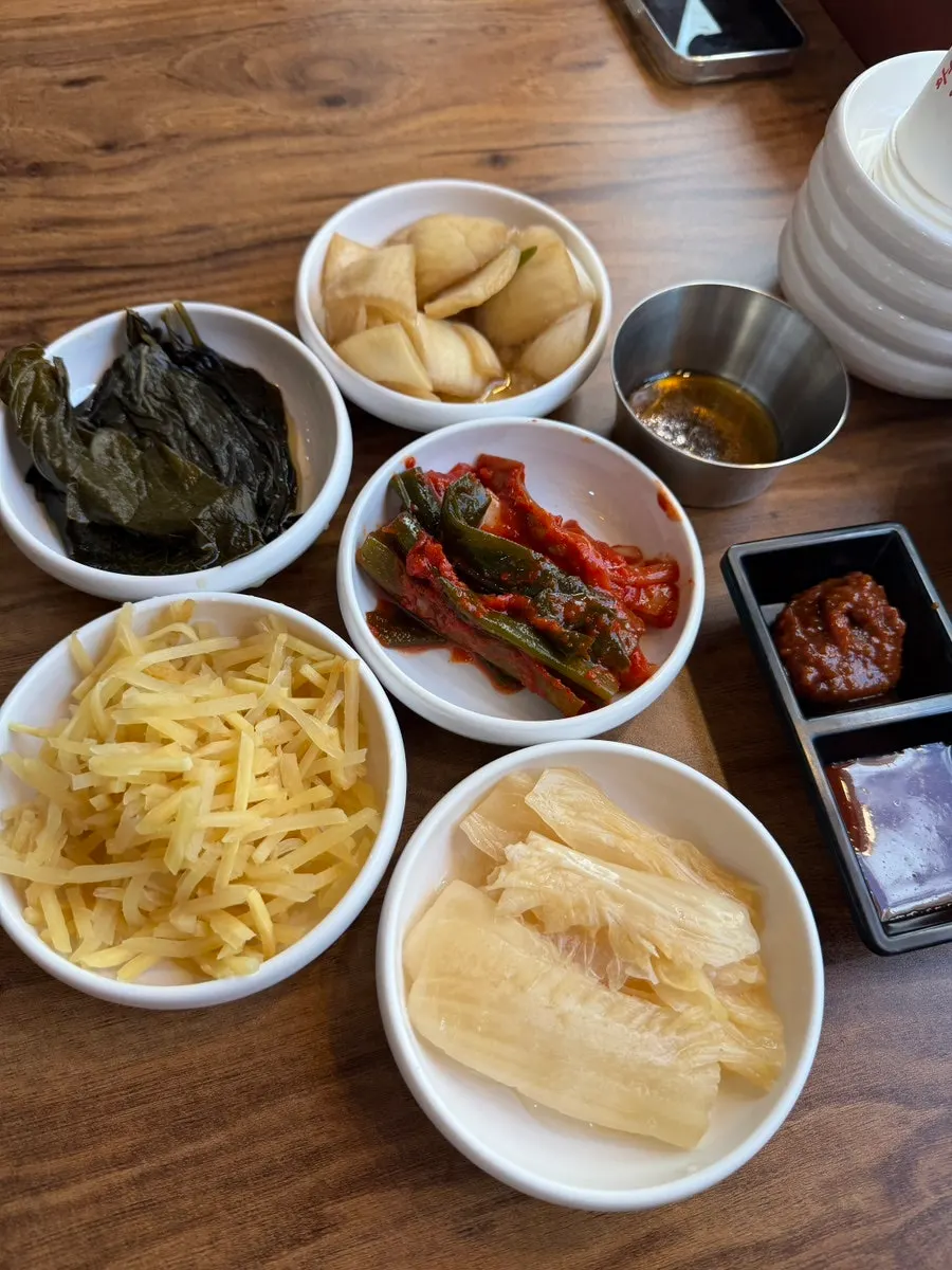 장어탕과 국수 등 식사류 메뉴 안내