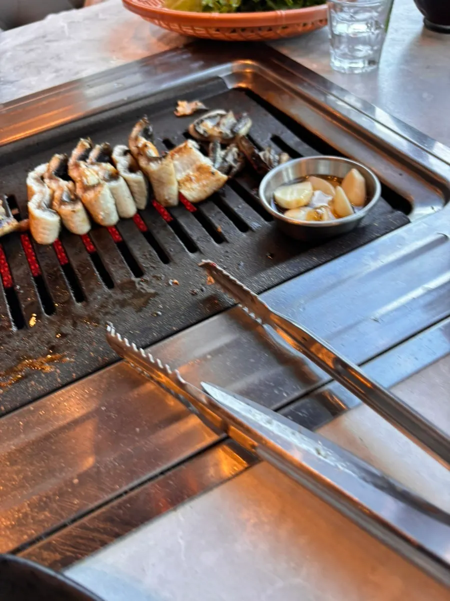Garlic grilled in oil sauce