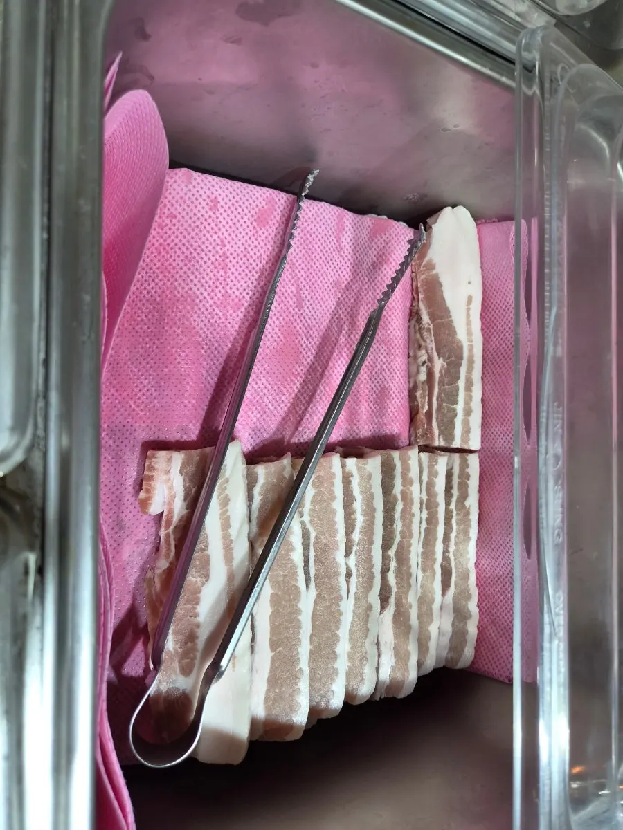 Self-bar with eel and meat laid out