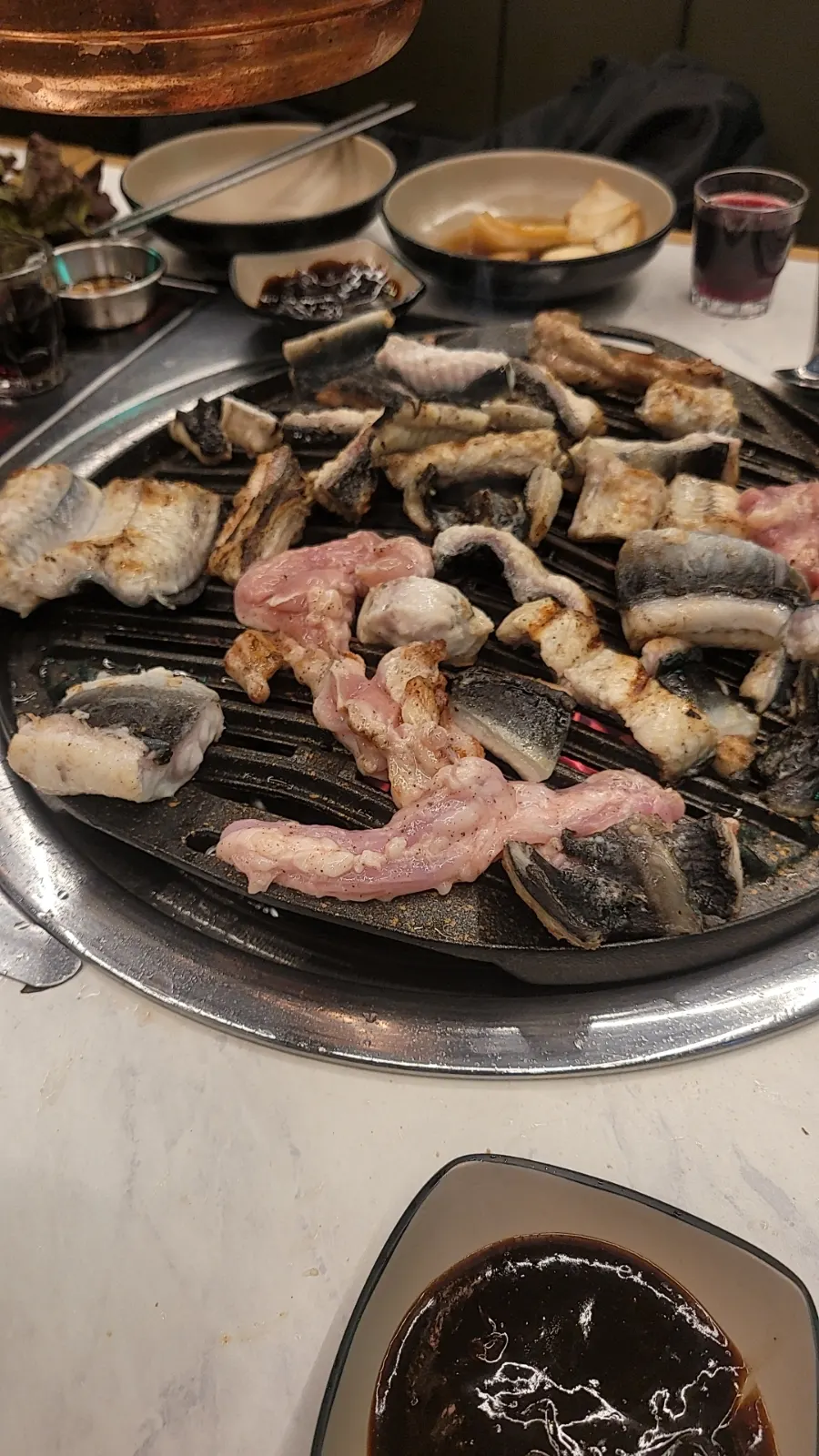 무한리필로 추가한 장어 접시