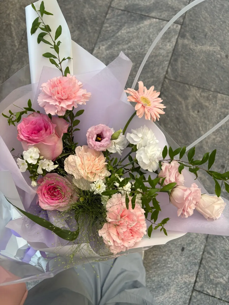 Full pink bouquet completed