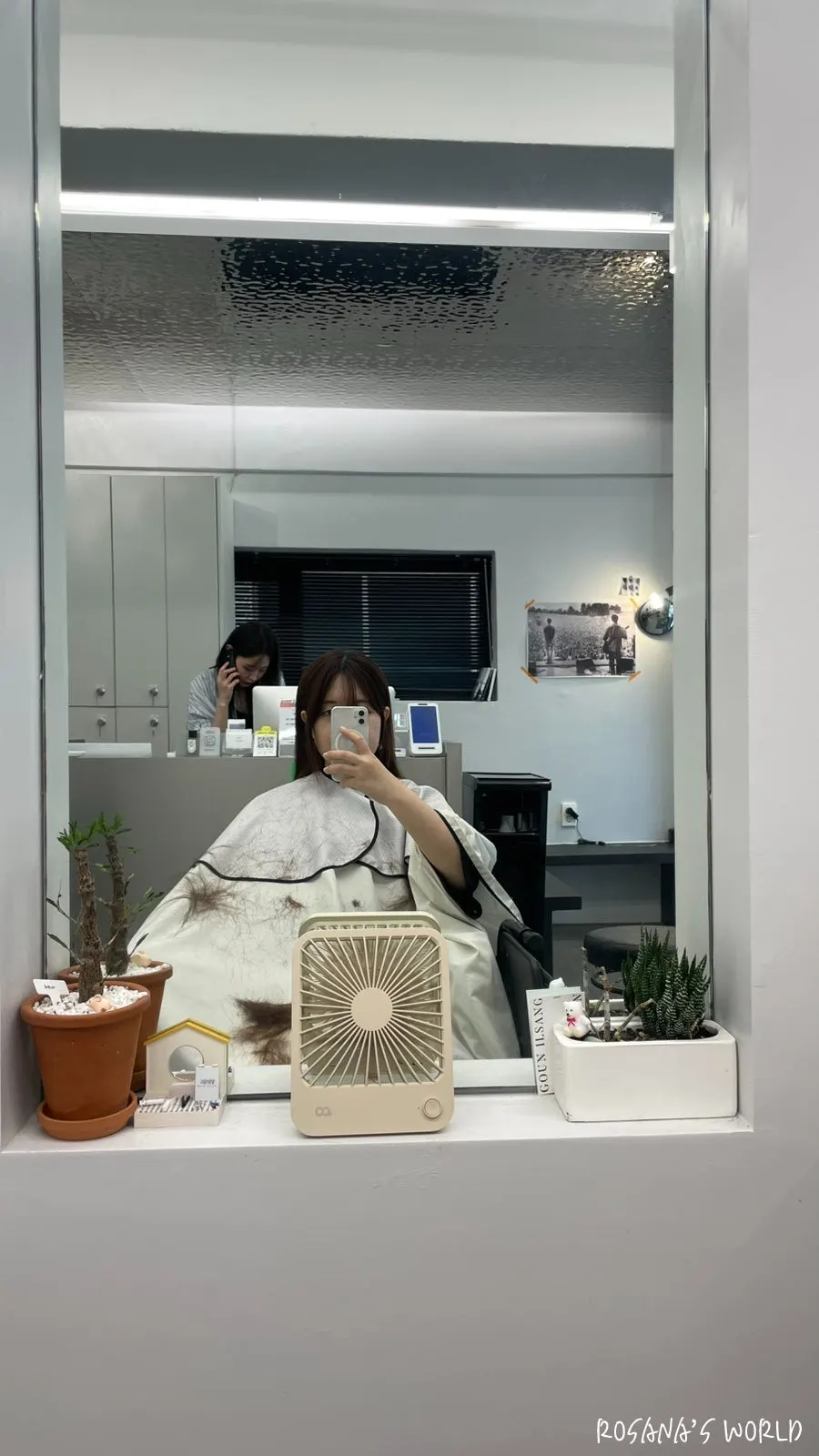 숱 정리 커트가 진행되는 모발