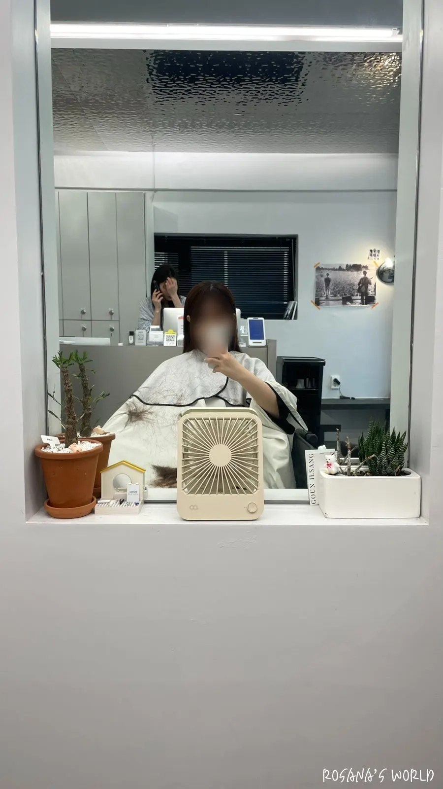 커트로 정돈된 머리 상태