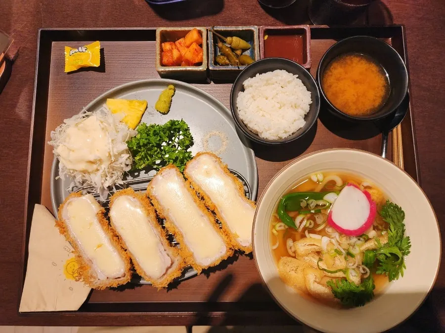 Salad at Pine Katsu