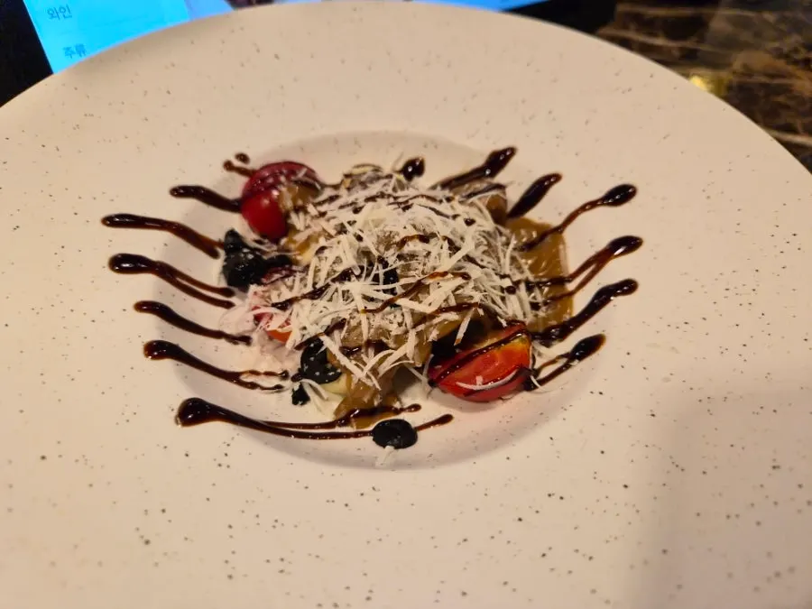 무한리필에 포함된 크림생맥주와 에이드