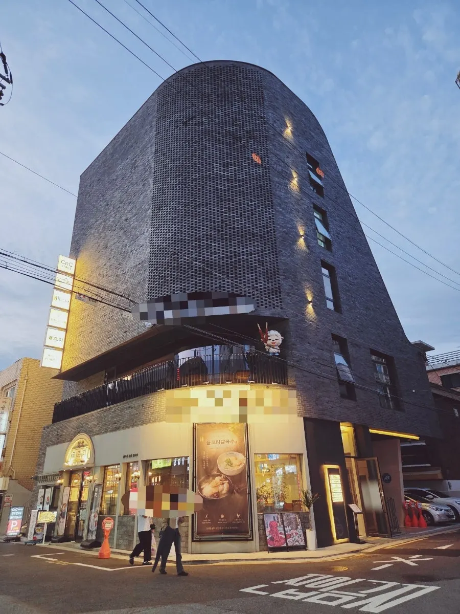 Exterior of Allegro near Songpanaru Station