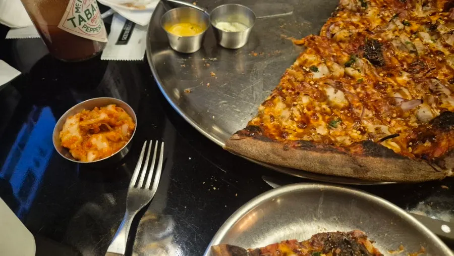 Chicken pizza with sour kimchi