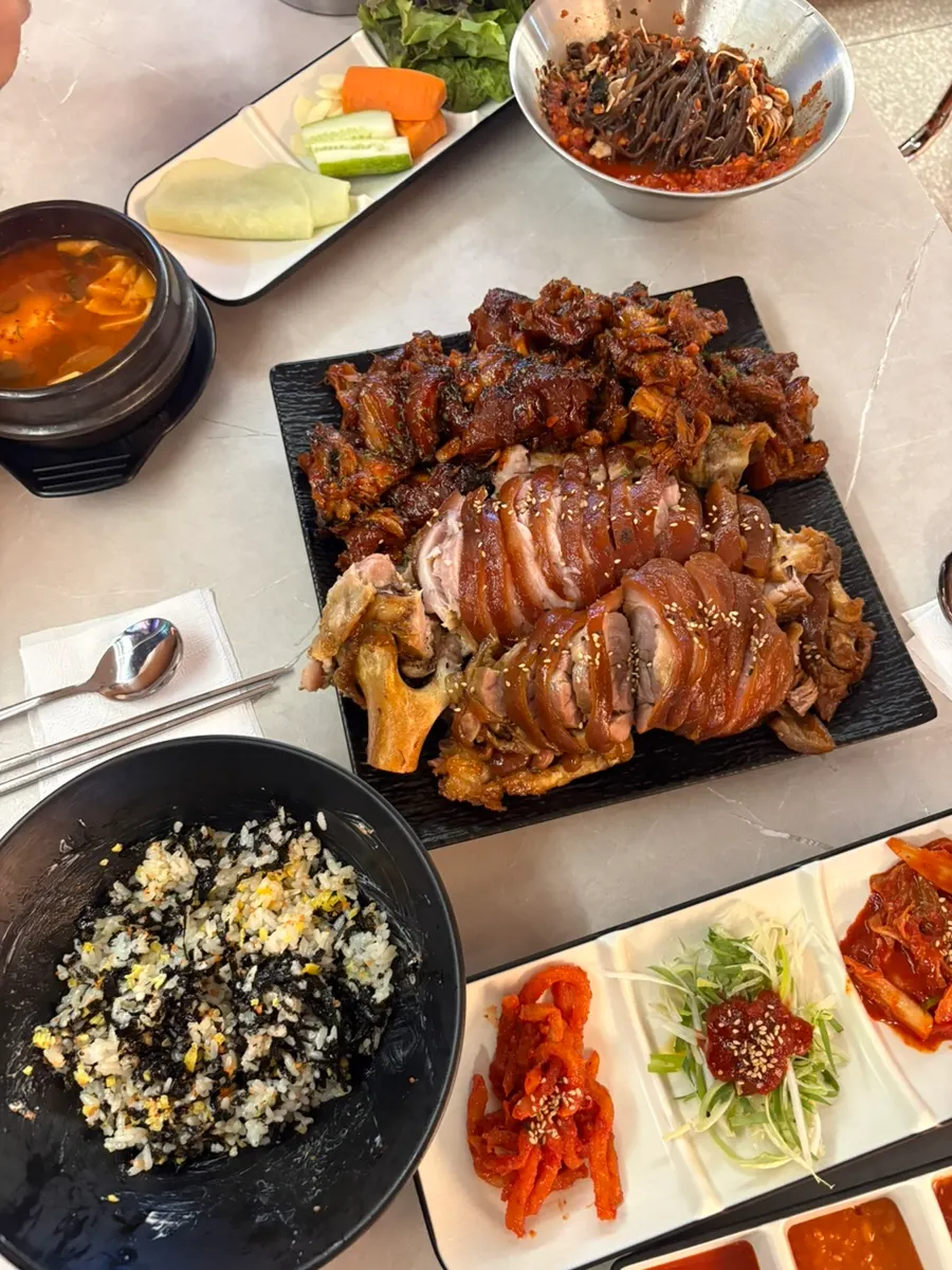 Large half-and-half platter of jokbal and spicy jokbal