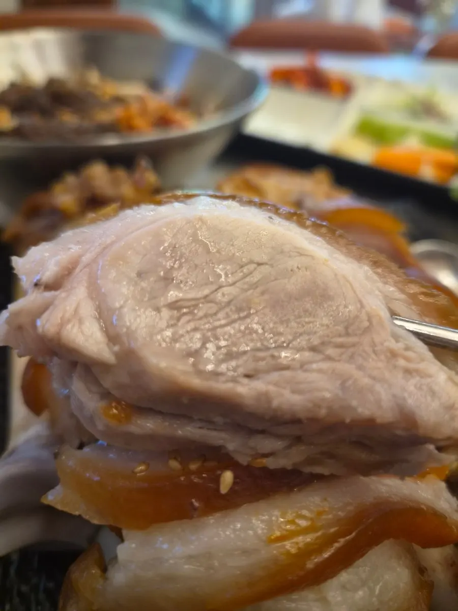 Jokbal with tender lean meat and chewy skin