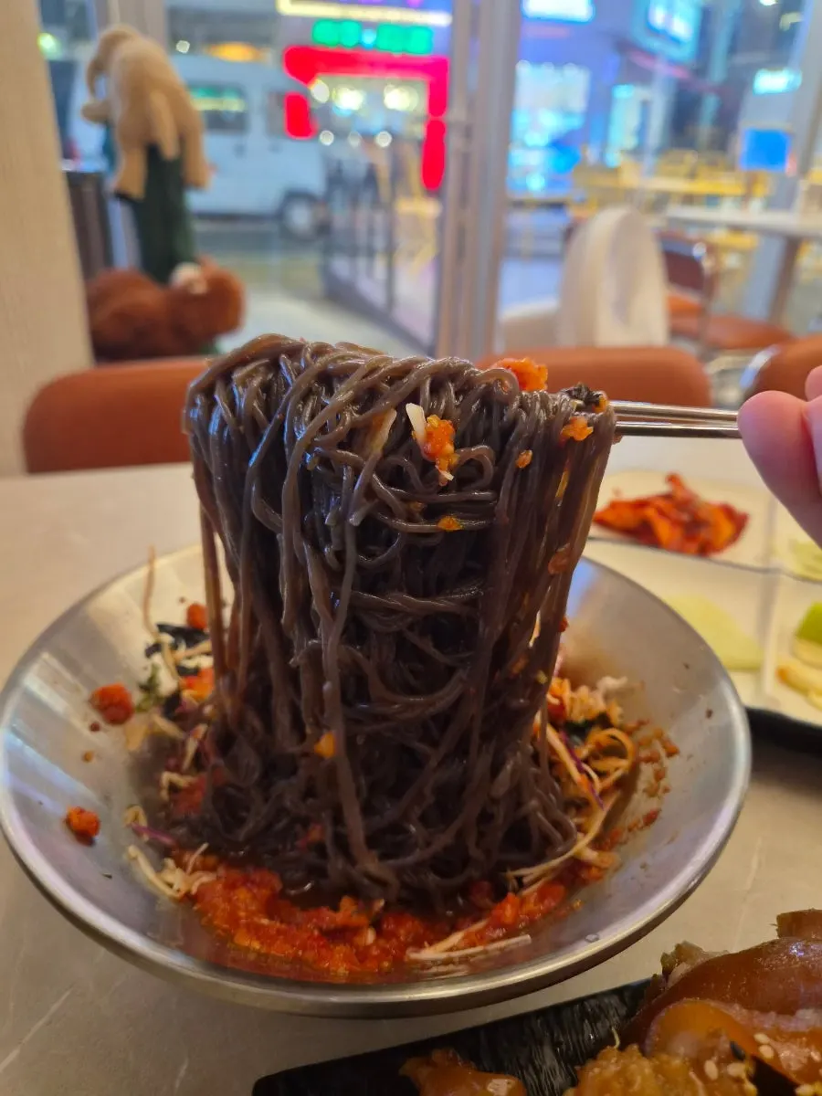 Moist jokbal enjoyed with makgeolli