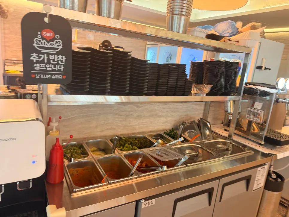 Side dishes and wrap vegetables at Narae Jokbal's self-bar
