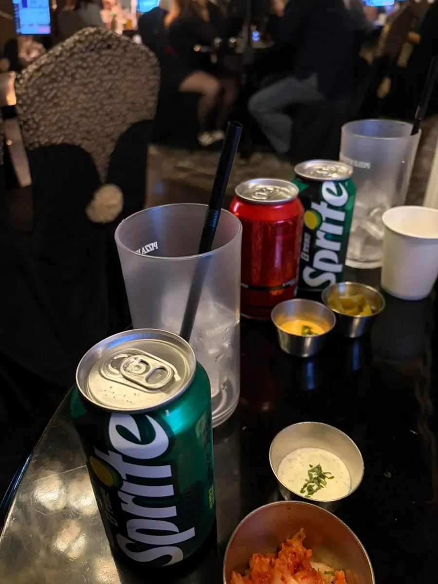 Zero-sugar Sprite and zero-sugar Coke
