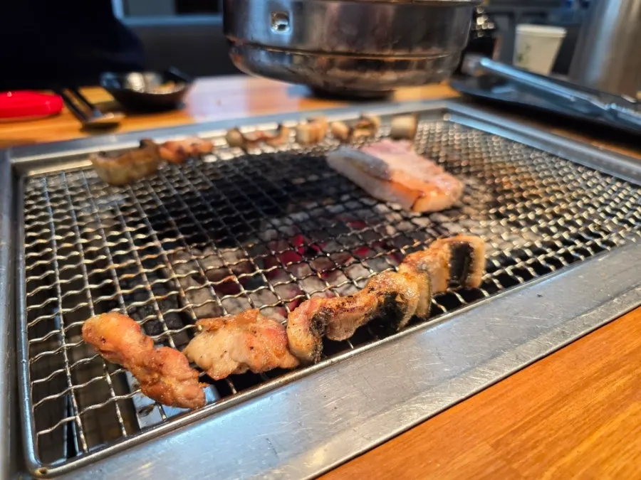 A second all-you-can-eat meat set brought out and grilled