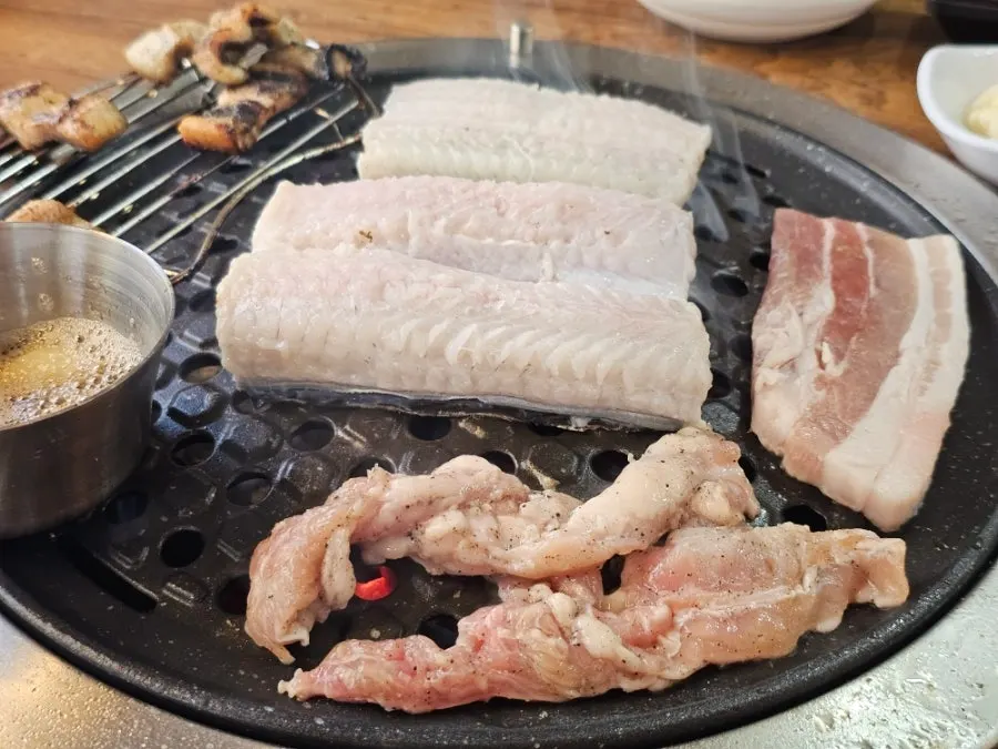 Grill plate with red sauce grilled eel