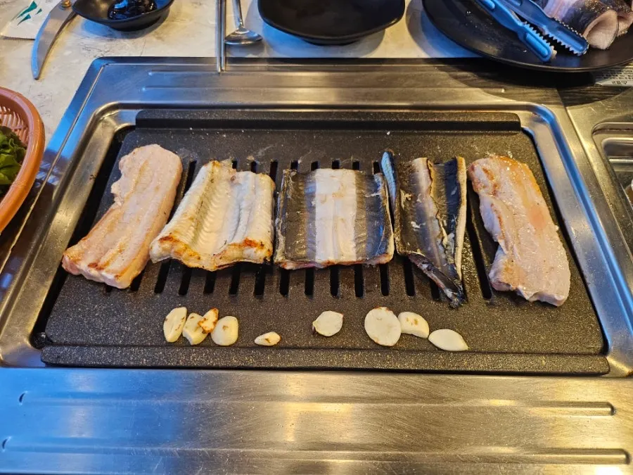 Eel grilling to a golden brown