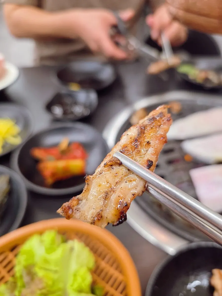 All-you-can-eat duck meat on the grill