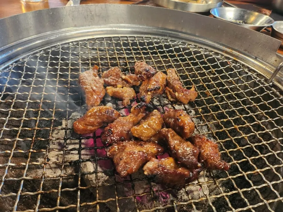공기밥과 고기집 된장찌개