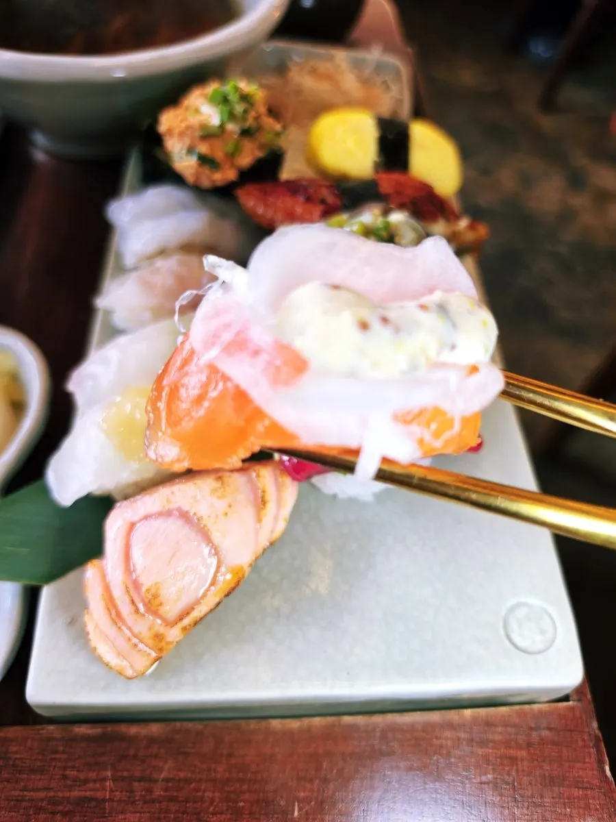 A plate of the premium 12-piece value set sushi