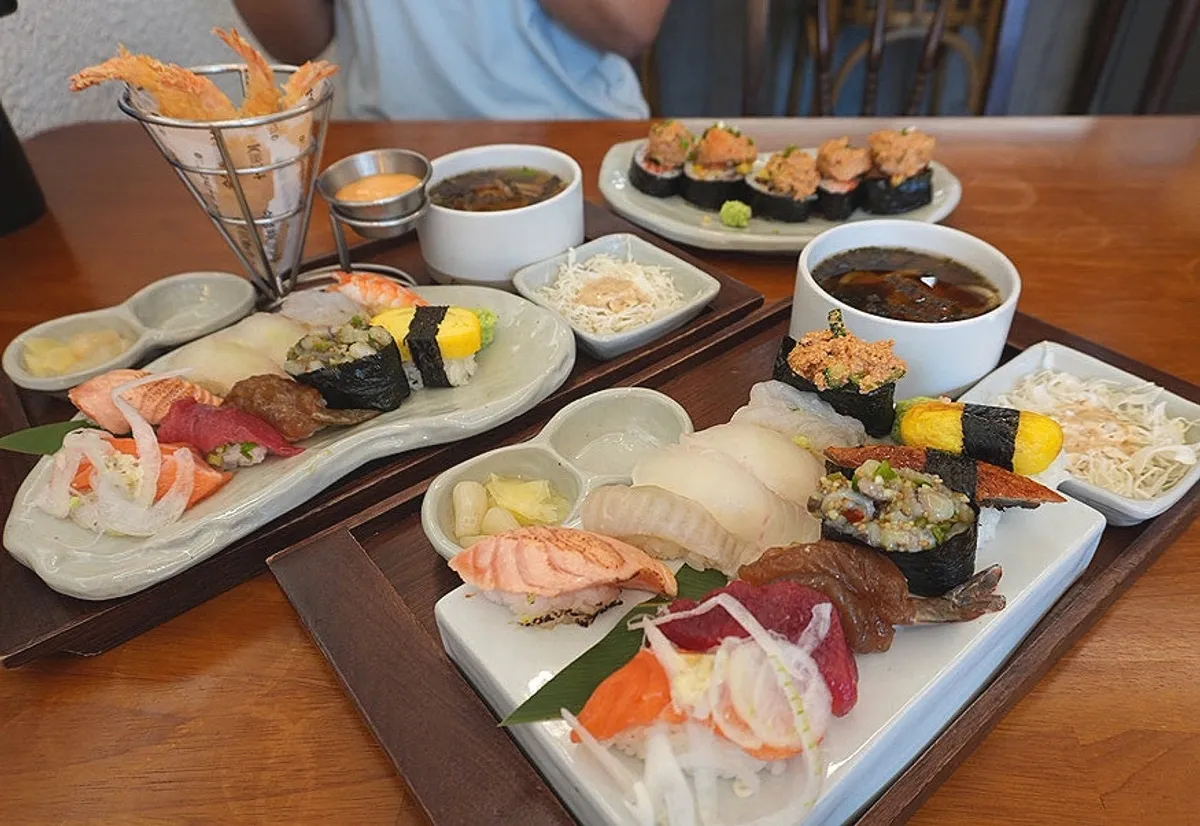 A generous aged sushi platter at Sonsi Sushi Hayang branch