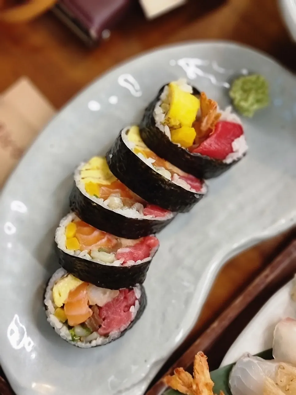 Plato de futomaki pedido aparte