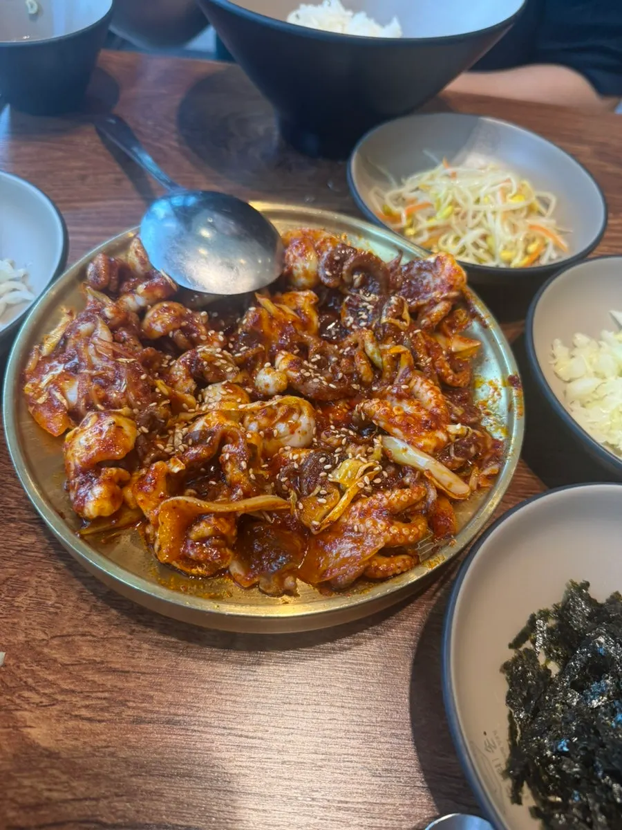 밥과 함께 먹는 주꾸미볶음