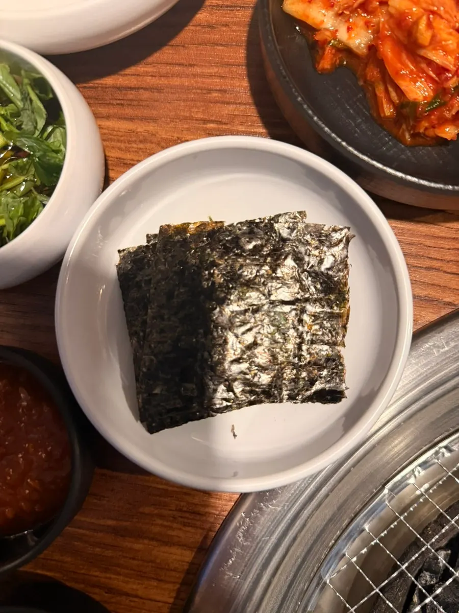 Self-service bar for extra side dishes