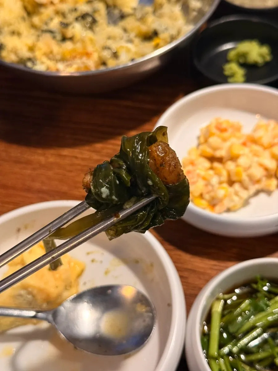 A bite-sized combination of grilled matcha ribs