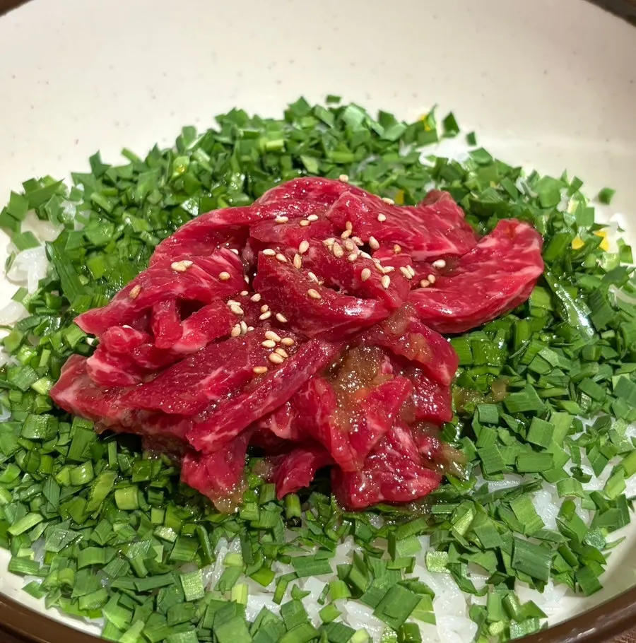 와규와 함께 차려진 식사 구성