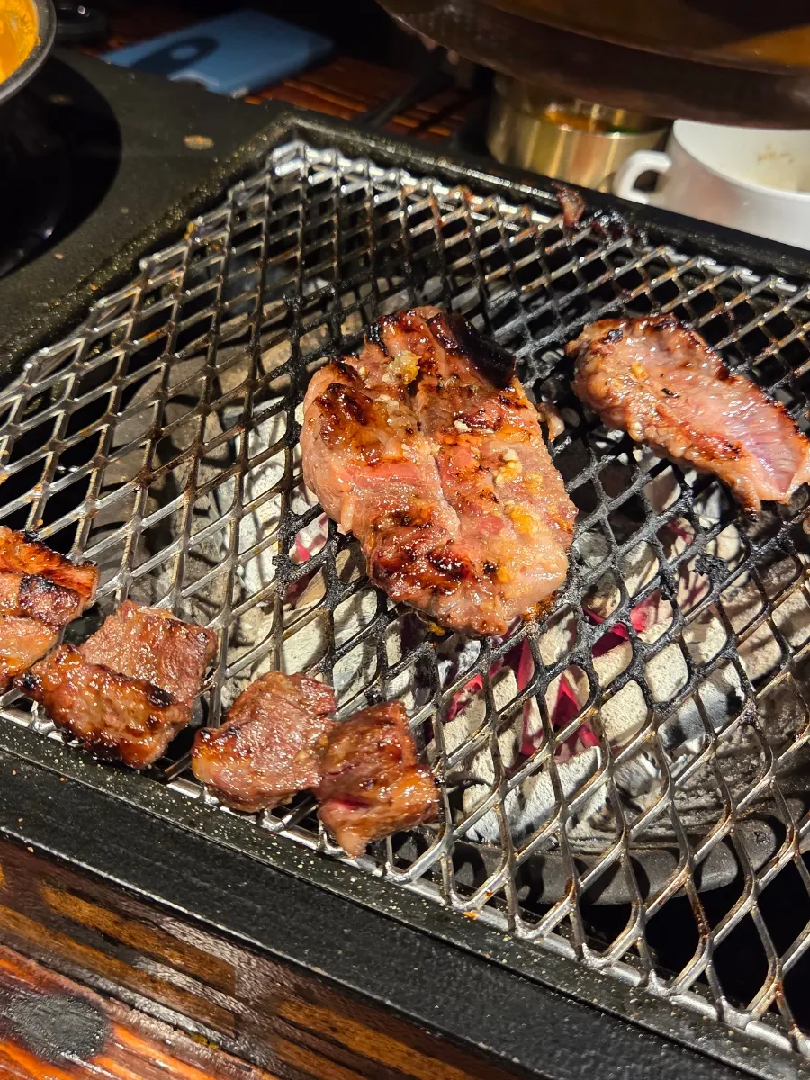 밥과 함께 나온 수제 카레